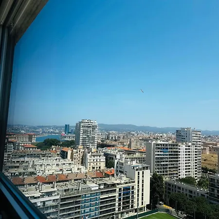 Apartment La